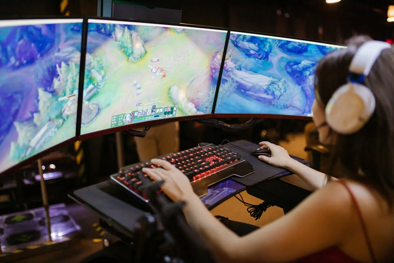 esports competition with players focused on screens