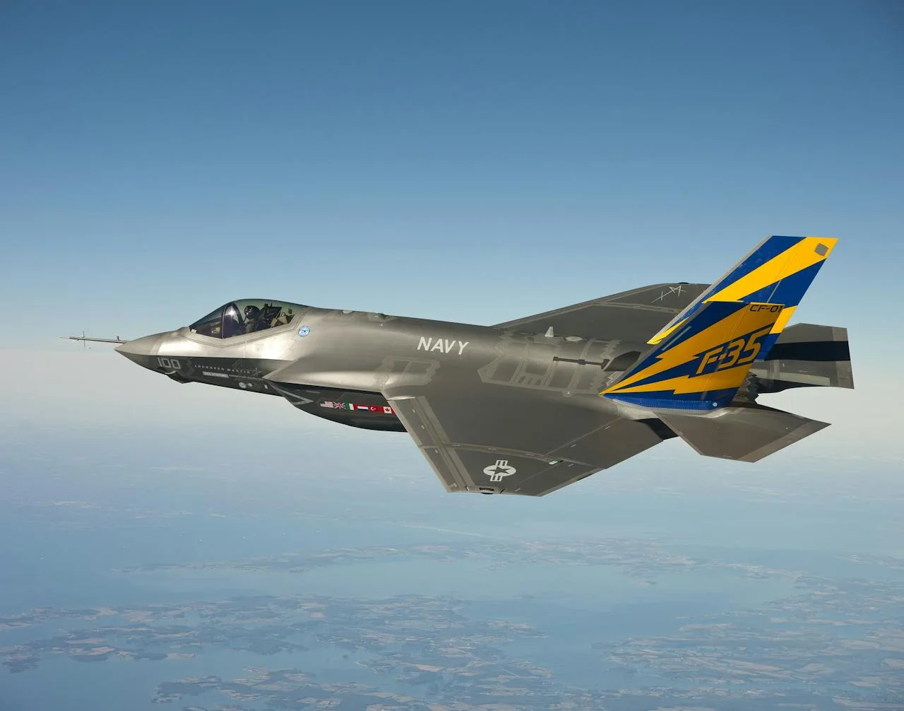 f35 defense tech crisis facing challenges in advanced military aircraft development