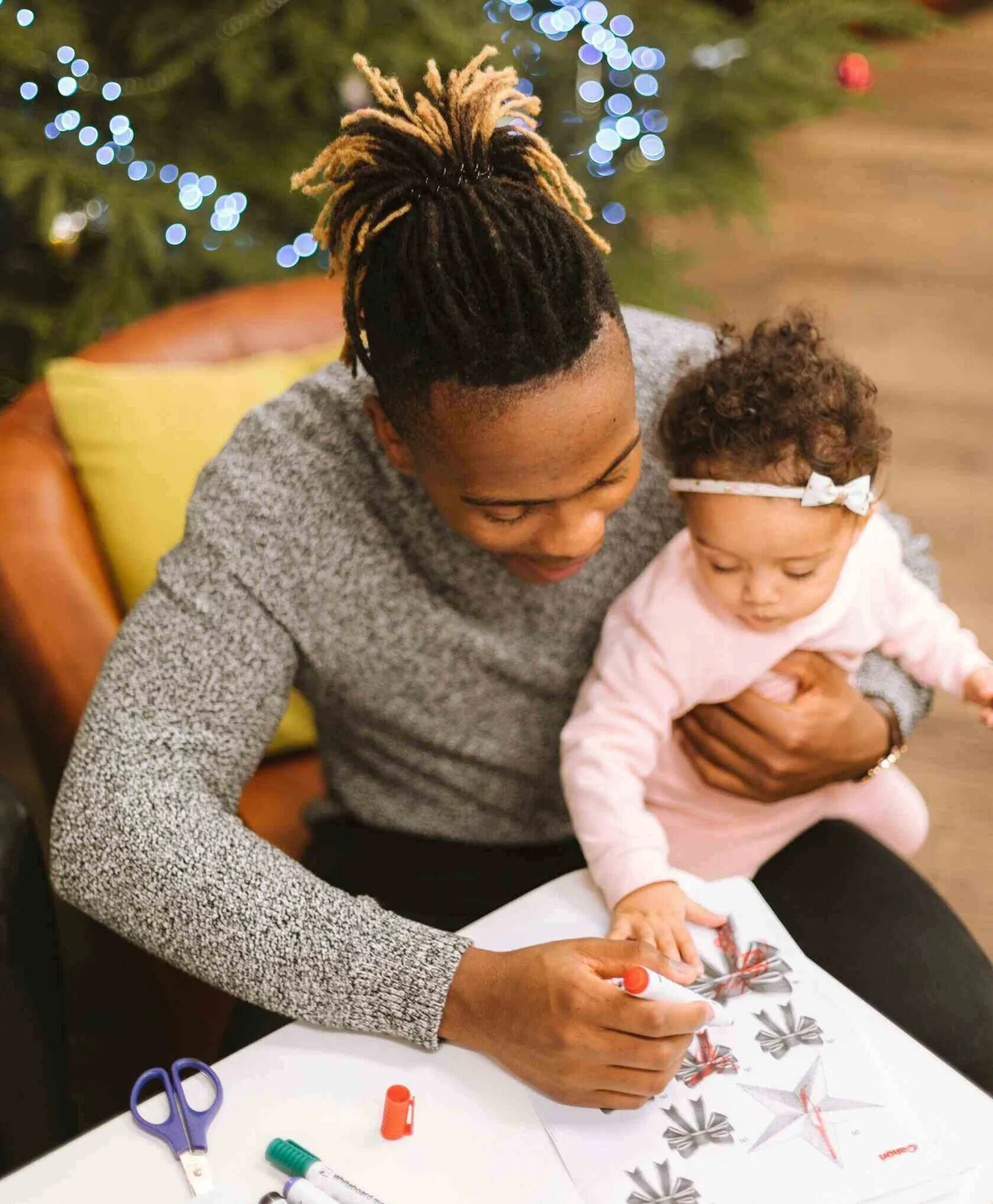permissive parenting trend with parents and children playing together