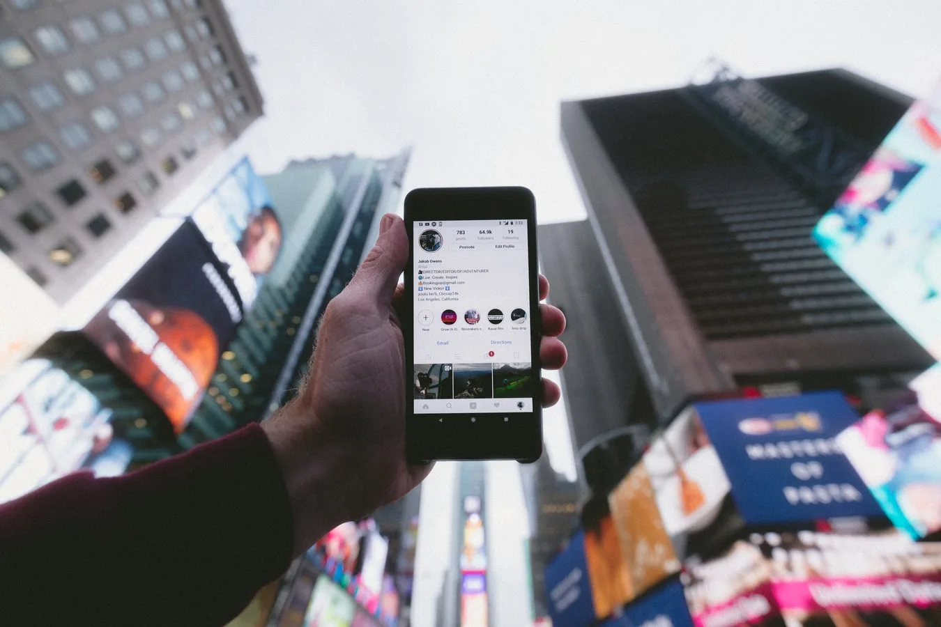 social media trends infographic showing popular platforms and engagement strategies